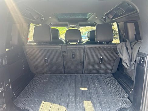 Certified 2024 Land Rover Defender 110 X-Dynamic SE AWD/4WD image 14