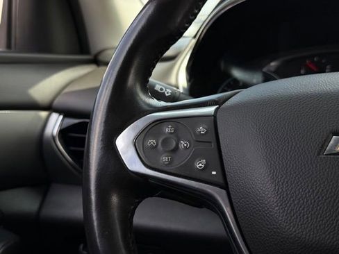 Used 2021 Chevrolet Traverse LT AWD/4WD image 9