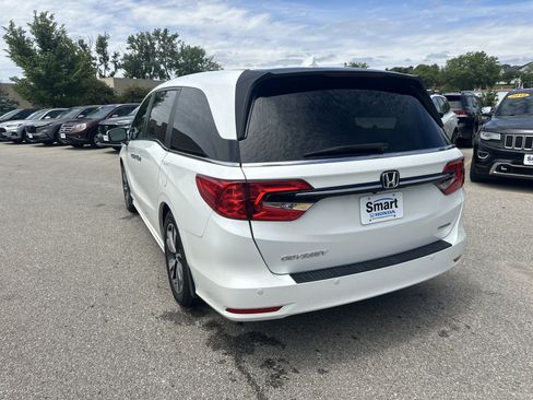Used 2022 Honda Odyssey Touring image 5