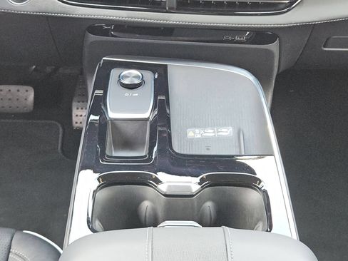 Certified 2026 Buick Enclave Sport Touring FWD image 19