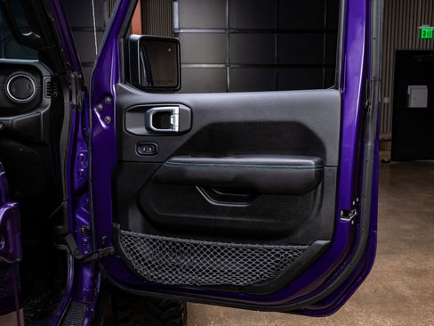 Used 2023 Jeep Wrangler Unlimited Rubicon 4xe w/ Steel Bumper Group image 33