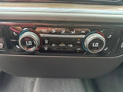 Used 2025 Chevrolet Silverado 2500 LT AWD/4WD image 36