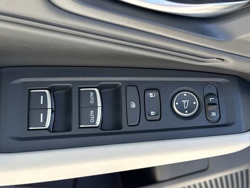 Certified 2025 Honda Accord SE image 15