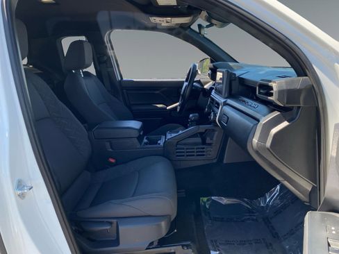 Used 2024 Toyota Tacoma SR image 15