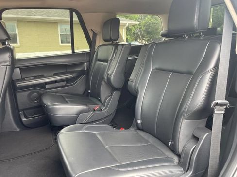Certified 2024 Ford Expedition XLT AWD/4WD image 10