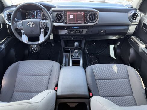 Used 2022 Toyota Tacoma SR5 w/ Technology Package RWD image 13