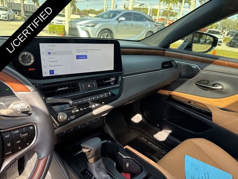 Certified 2025 Lexus ES 350 Ultra Luxury image 31