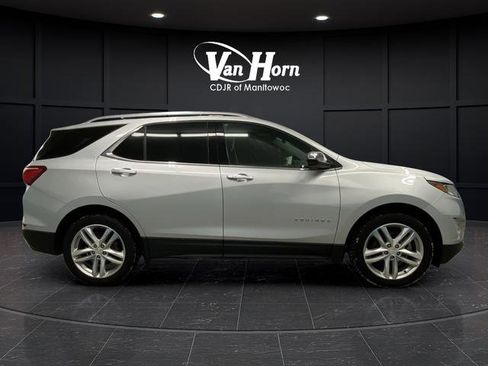 Used 2019 Chevrolet Equinox Premier image 2