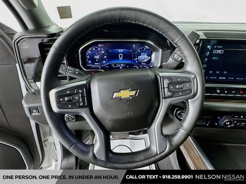 Used 2024 Chevrolet Silverado 2500 LT w/ Convenience Package AWD/4WD image 11