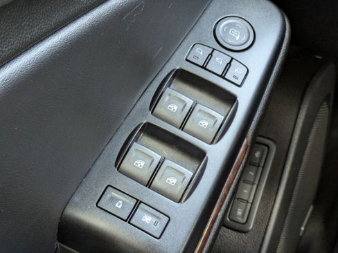 Used 2020 GMC Yukon SLT w/ Open Road Package image 29