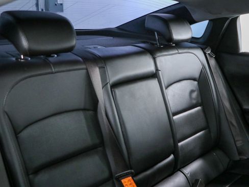 Used 2016 Chevrolet Malibu Premier FWD image 29