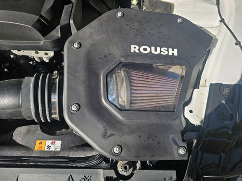 Used 2018 Ford Mustang Premium image 27