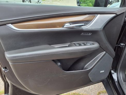 Used 2022 Cadillac XT5 Sportv w/ Platinum Package AWD/4WD image 14