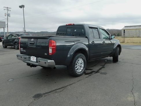 Used 2015 Nissan Frontier SV w/ SV Value Truck Package image 9
