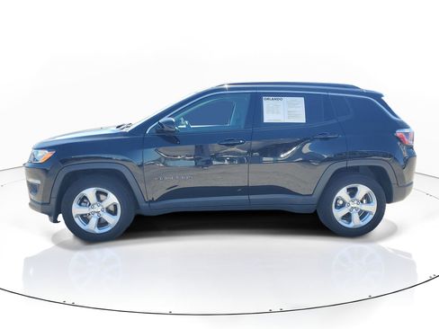 Used 2019 Jeep Compass Latitude image 4