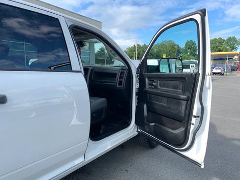 Used 2016 RAM 1500 Tradesman w/ Popular Equipment Group AWD/4WD image 19