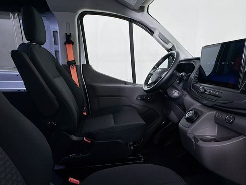 Used 2023 Ford E-Transit Low Roof image 24