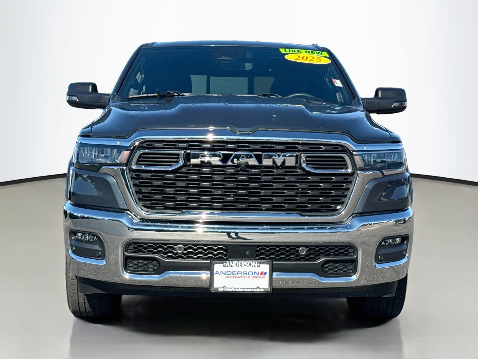 Used 2025 RAM 1500 Big Horn AWD/4WD image 2
