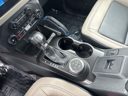 Used 2021 Ford Bronco Wildtrak image 14