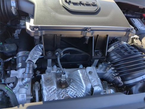 New 2024 Jeep Compass Latitude w/ Sun and Sound Group image 19