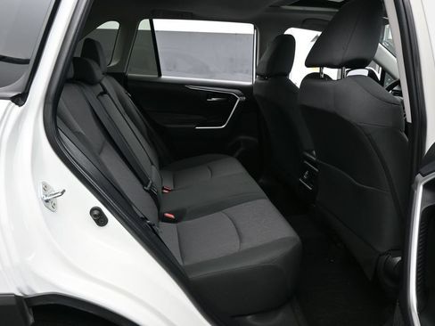 Used 2025 Toyota RAV4 XLE w/ Convenience Package FWD image 34