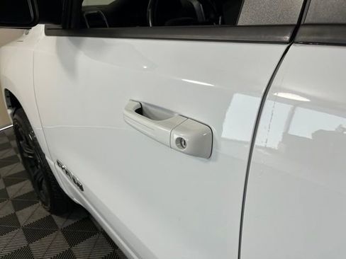 Used 2022 RAM 1500 Big Horn AWD/4WD image 10