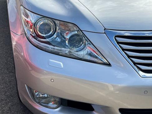 Used 2011 Lexus LS 460 w/ Luxury Value Edition RWD image 14