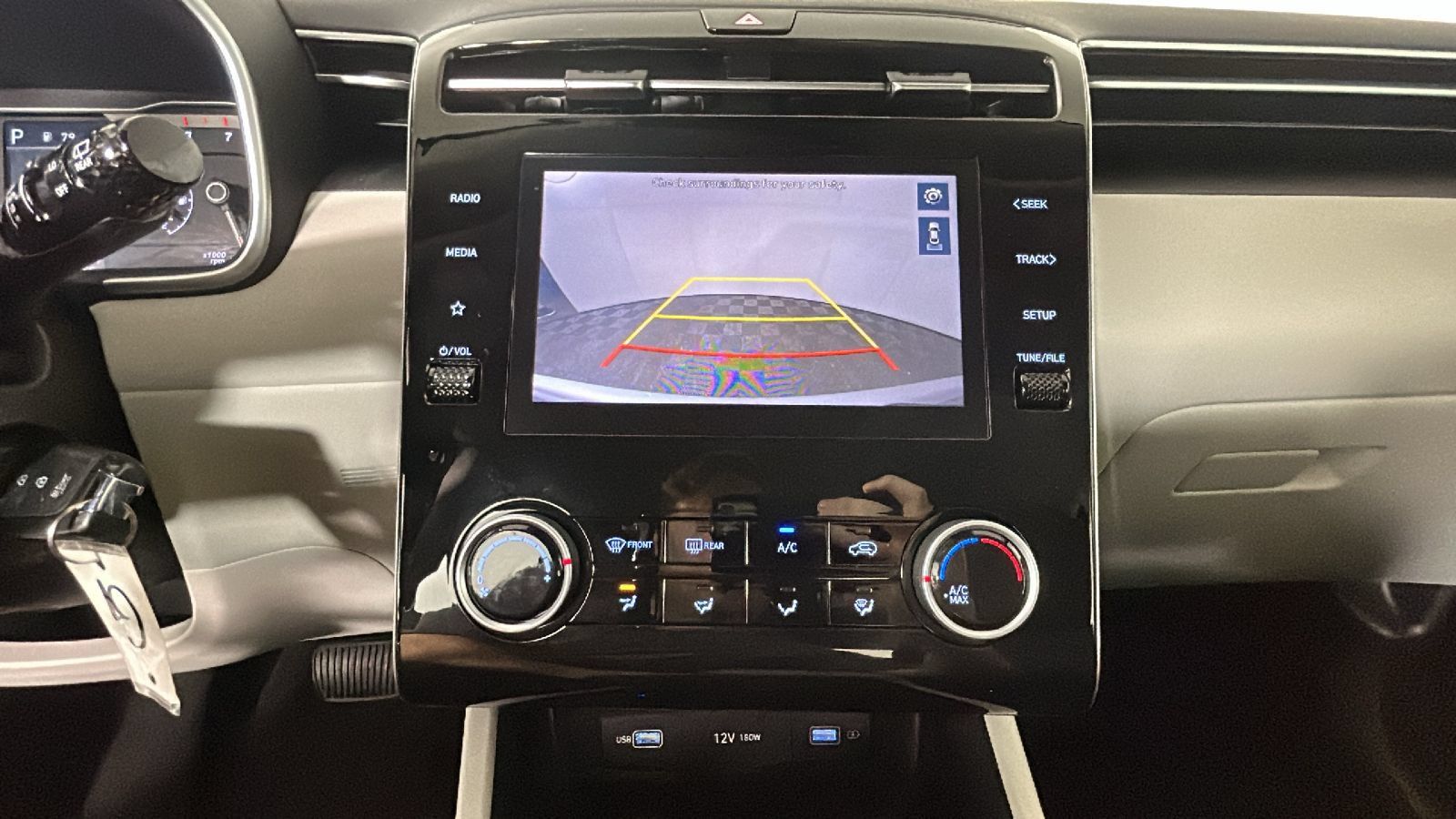Certified 2024 Hyundai Tucson SE AWD/4WD image 30