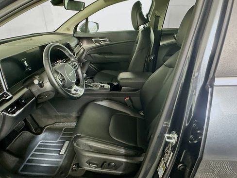 Used 2024 Kia Sportage EX image 13