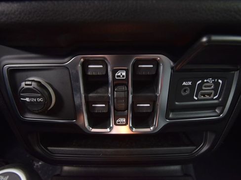 New 2026 Jeep Gladiator Sport image 26