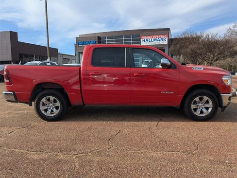 Used 2024 RAM 1500 Laramie image 3