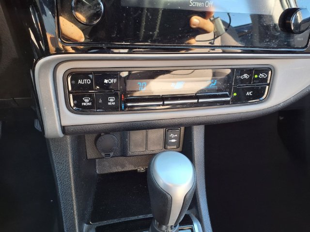 Used 2017 Toyota Corolla LE w/ Carpet Mat Package (TMS) FWD image 26