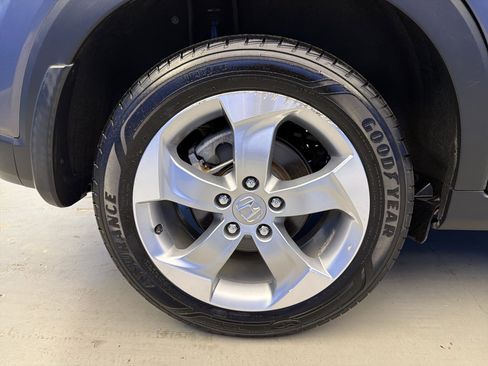 Used 2017 Honda HR-V LX image 9