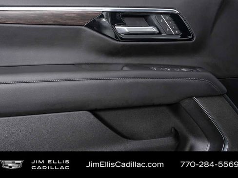 Used 2025 Chevrolet Tahoe LT image 6