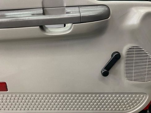 Used 2000 Ford F350 XL image 17