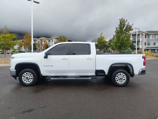 Used 2022 Chevrolet Silverado 2500 LT AWD/4WD image 6