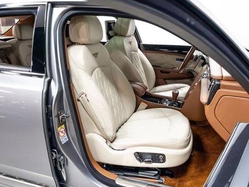 Used 2017 Bentley Mulsanne Speed RWD image 26