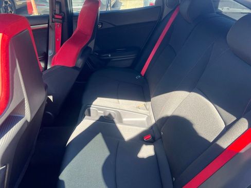 Used 2018 Honda Civic Type R image 8