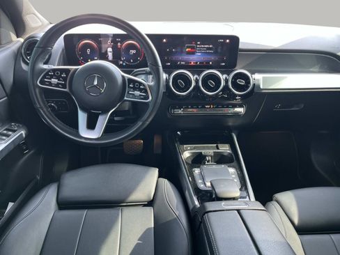 Used 2023 Mercedes-Benz GLB 250 4MATIC image 16