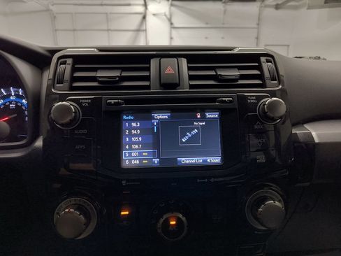Used 2016 Toyota 4Runner Trail Premium AWD/4WD image 15
