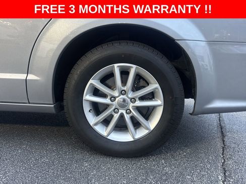 Used 2019 Dodge Grand Caravan SXT FWD image 33