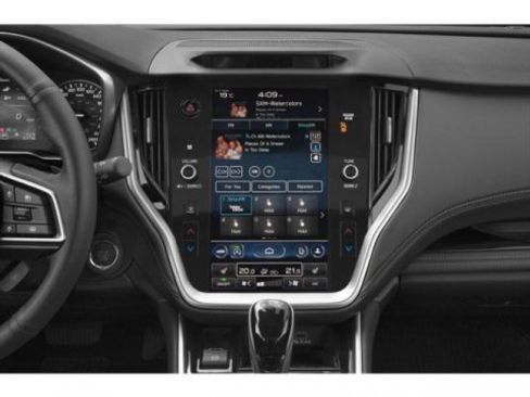 Used 2023 Subaru Outback Limited image 13