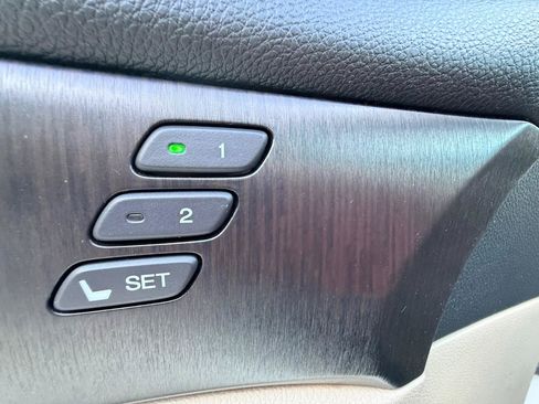 Used 2013 Honda Accord Touring image 32