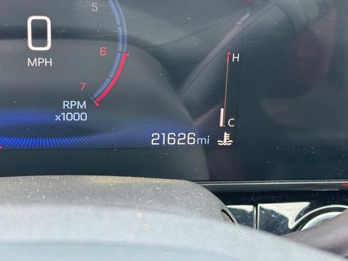 Certified 2024 Chevrolet Trax RS w/ Sunroof Package image 21