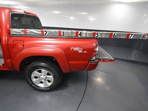 Used 2011 Toyota Tacoma 4x4 Double Cab image 32