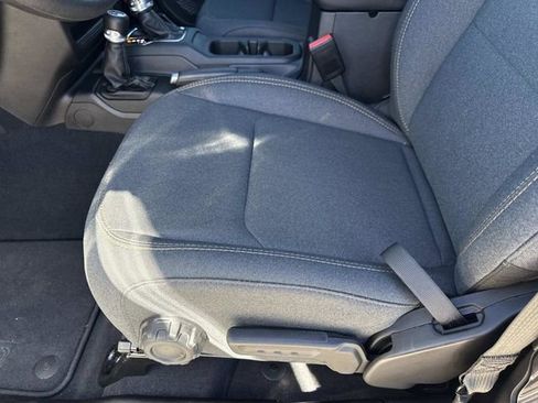 Used 2025 Jeep Wrangler Sport image 20