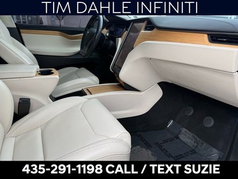 Used 2018 Tesla Model X 75D image 15