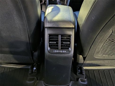 Used 2019 Kia Niro S Touring image 27