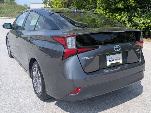 Used 2020 Toyota Prius XLE w/ Premium Convenience Package FWD image 6