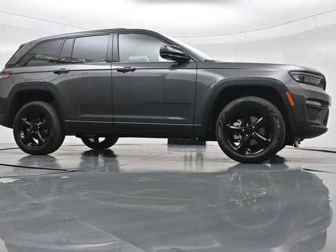 New 2025 Jeep Grand Cherokee Limited image 47